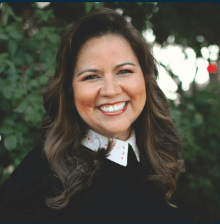 Puralean Buyer : Emily R., 42, Texas